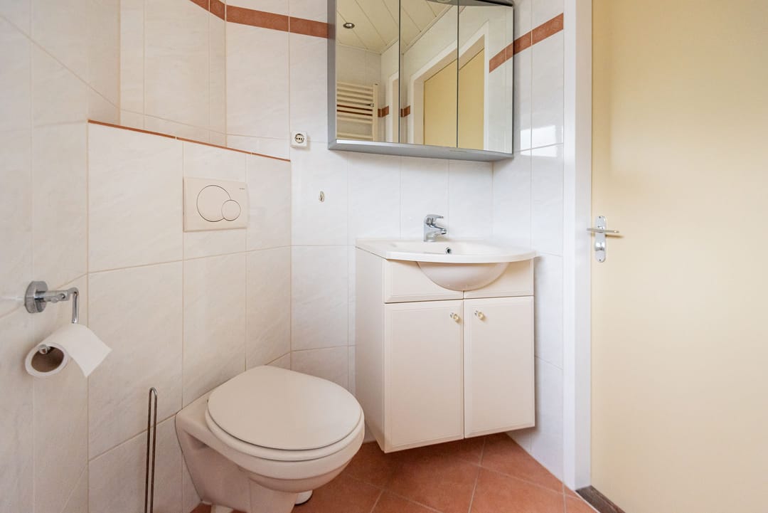 Photo 23 of Emmastraat 33