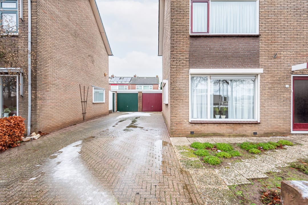 Photo 41 of Emmastraat 33