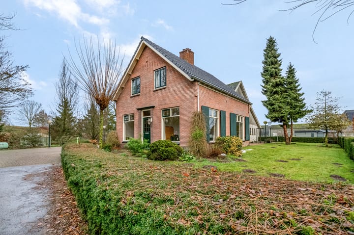 Photo 46 of Rijkerswoerdsestraat 11