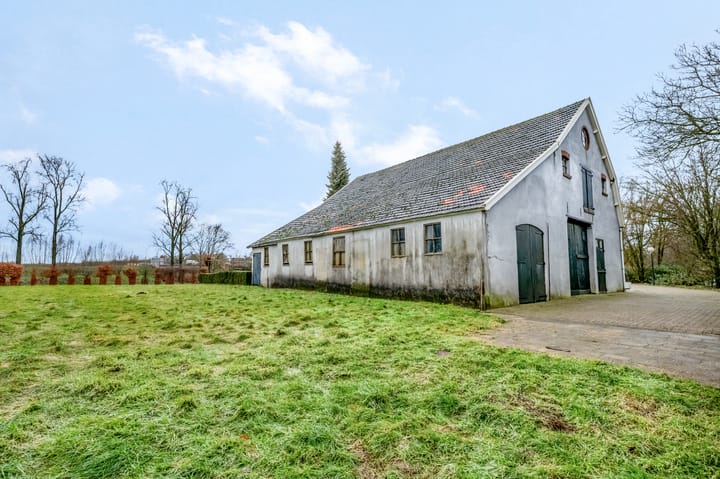 Photo 48 of Rijkerswoerdsestraat 11