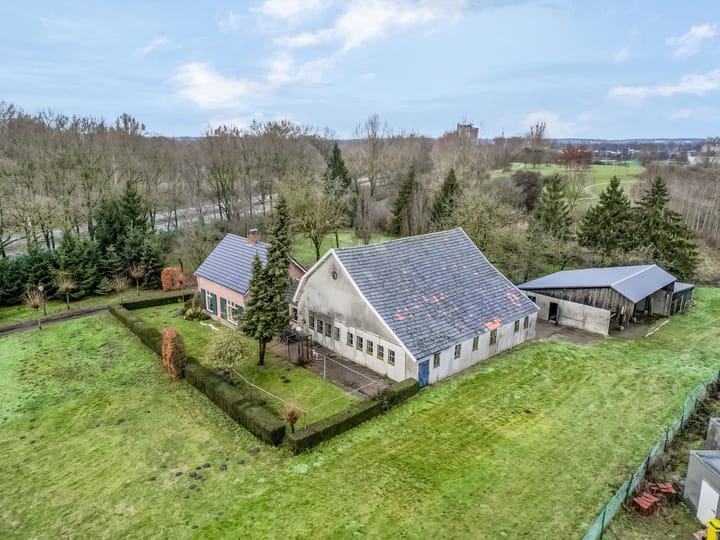 Photo 52 of Rijkerswoerdsestraat 11