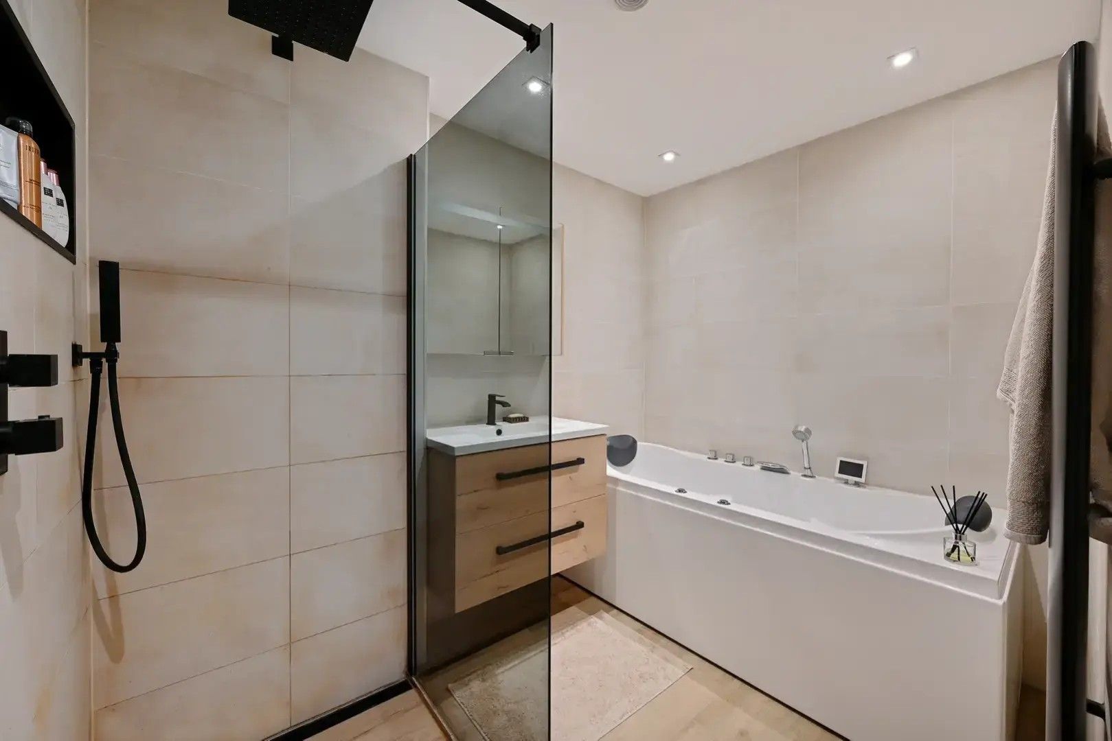 Foto 18 van Henry Hagalaan 50