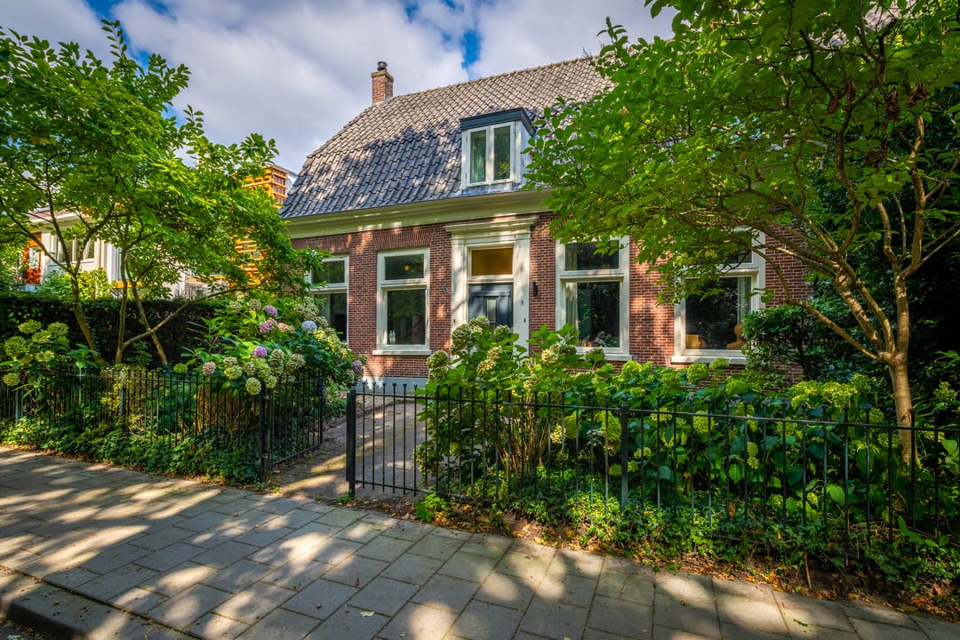 Photo 1 of Laan van Beek en Royen 9