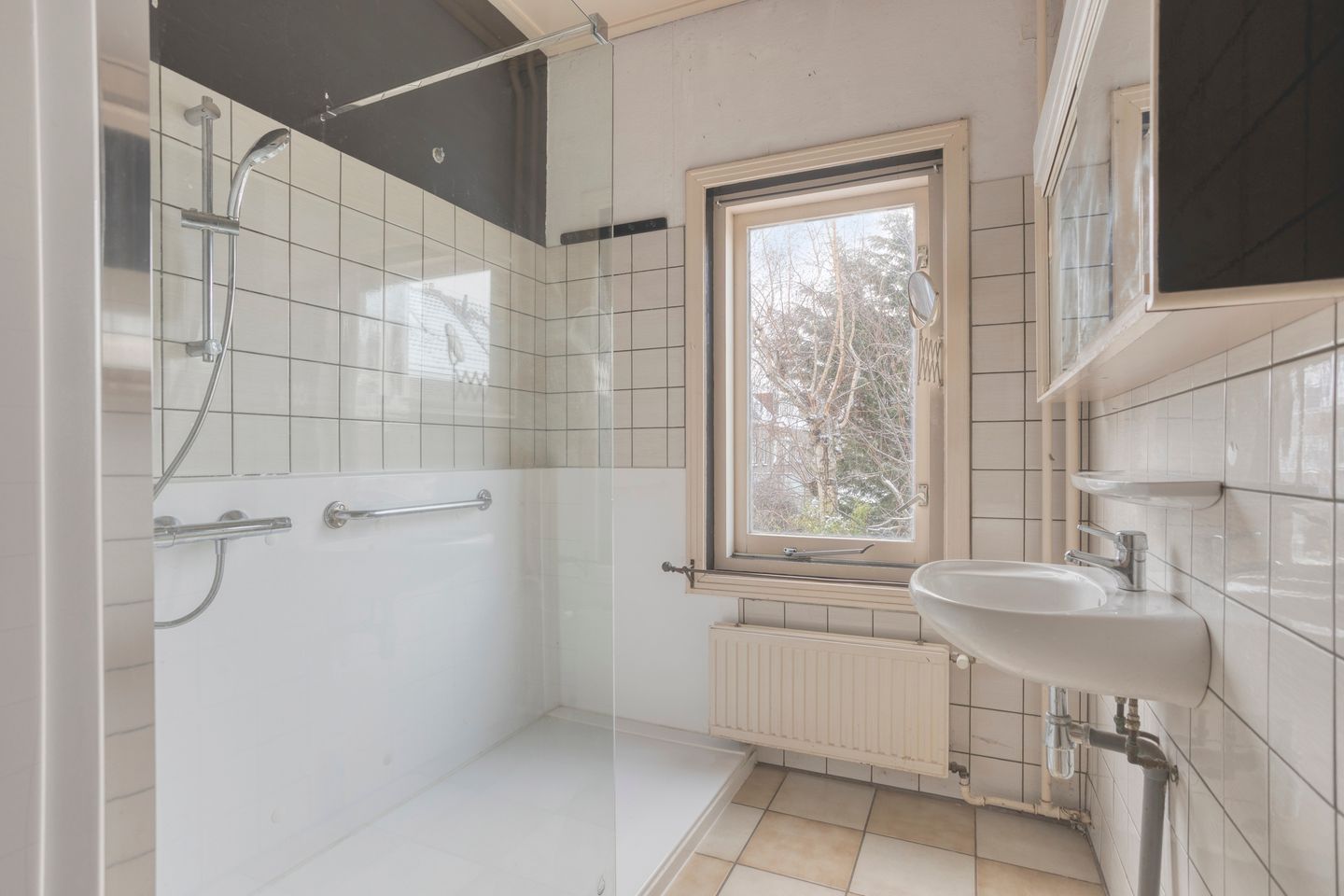 Photo 14 of Van Ledenberchstraat 8