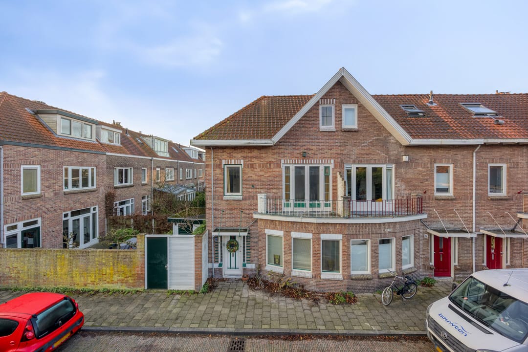 Photo 23 of Van Ledenberchstraat 8
