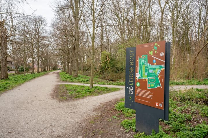 Foto 48 van Van Ledenberchstraat 8