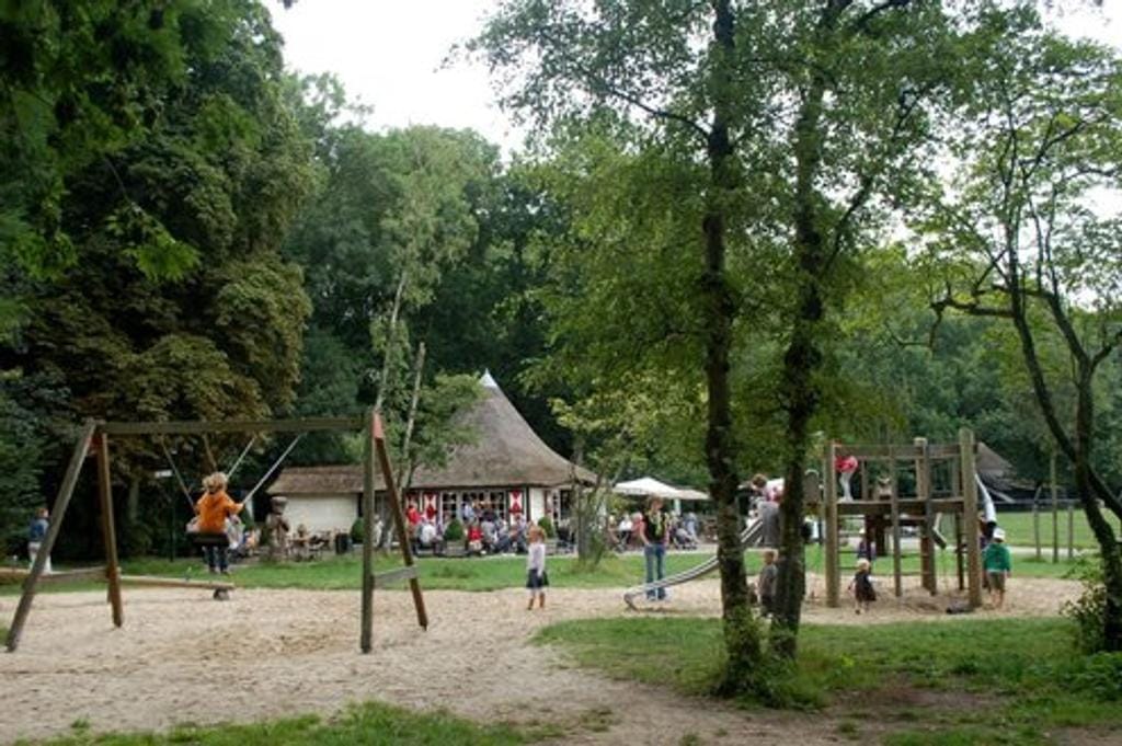 Foto 39 van Van Ledenberchstraat 8