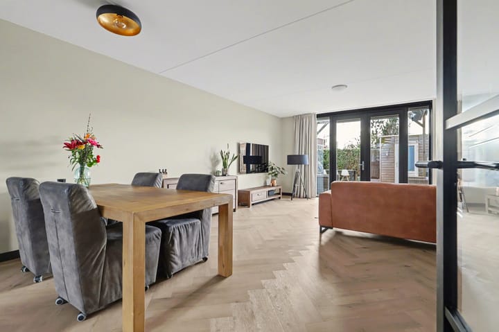 Foto 9 van Muntstraat 15