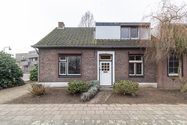 Foto 2 van Pastoor Hanraetsstraat 1