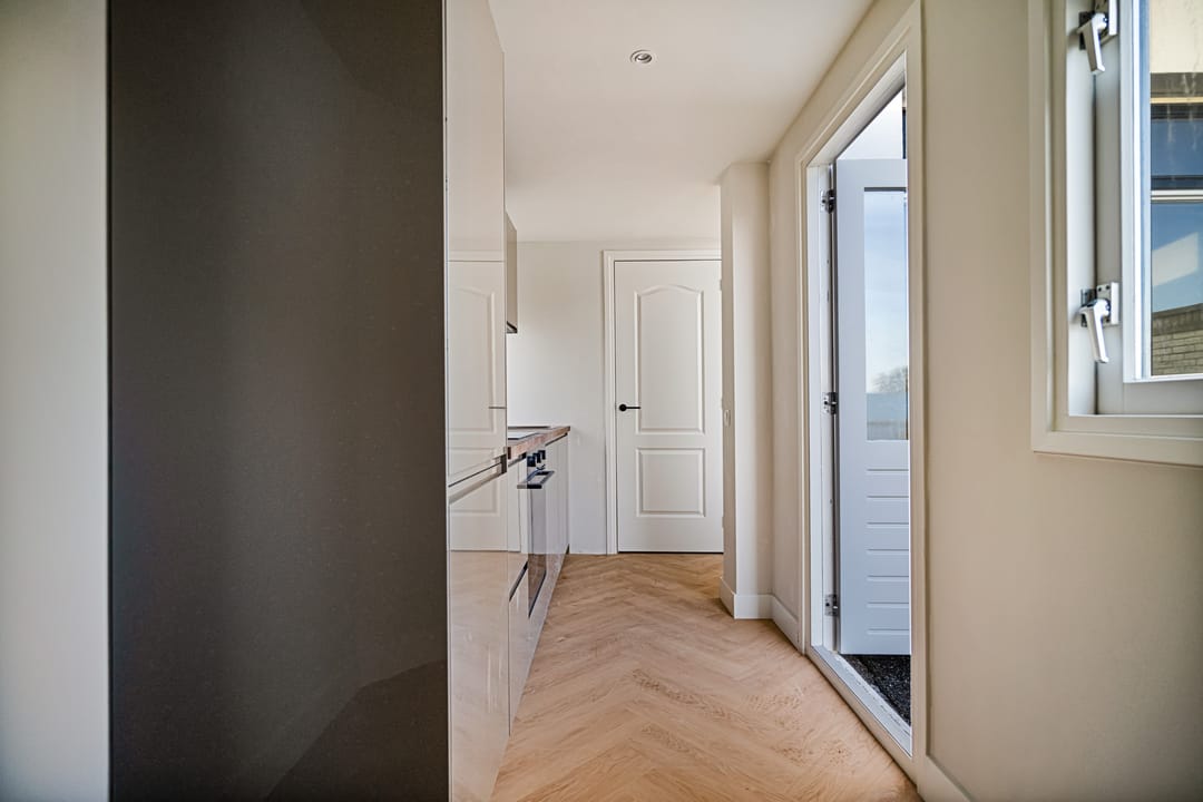 Photo 11 of Lage Rijndijk 28-A1