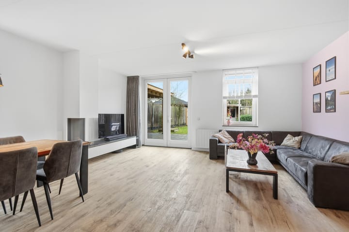 Photo 3 of Mortel 8-B