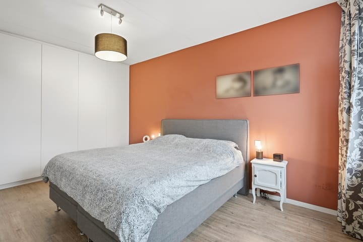 Photo 11 of Mortel 8-B