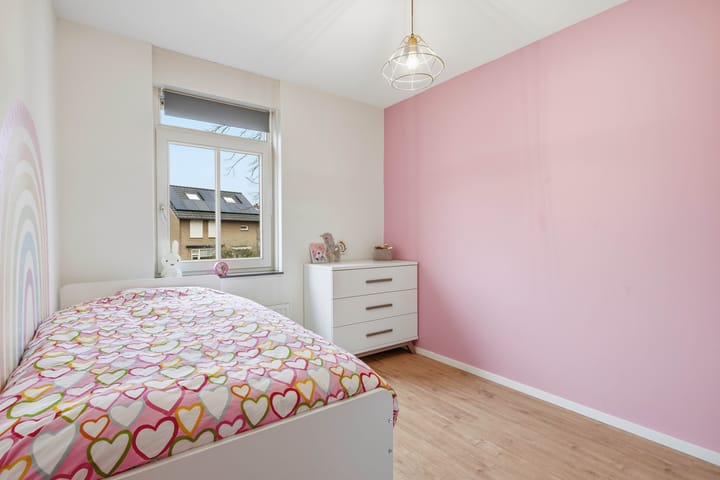 Photo 13 of Mortel 8-B