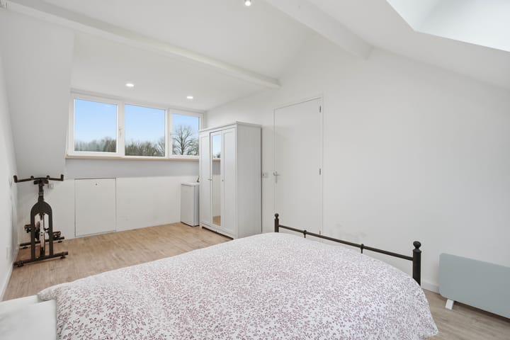 Photo 20 of Mortel 8-B