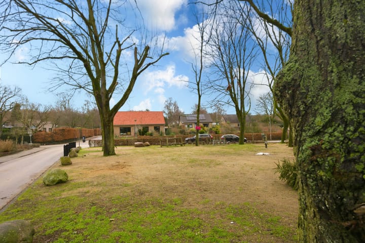 Photo 29 of Mortel 8-B