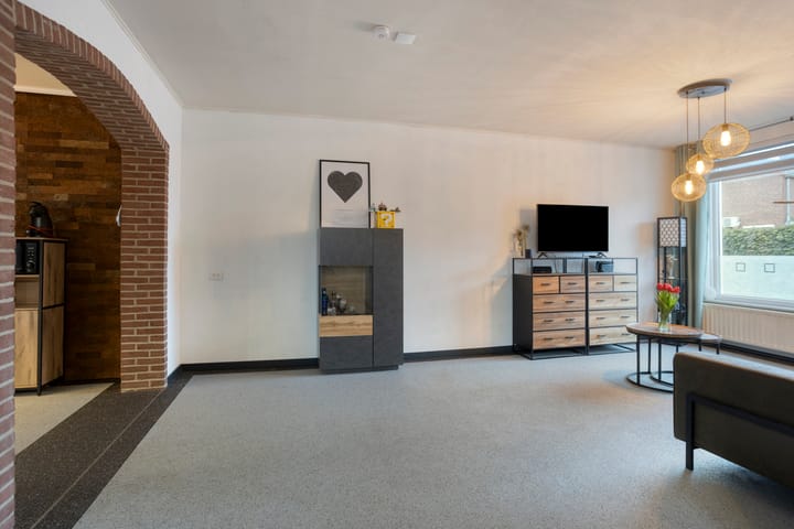 Foto 14 van Dross Maesstraat 22