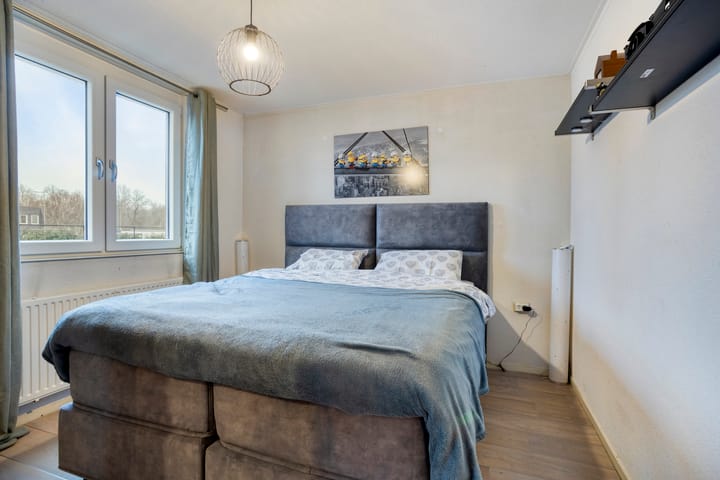 Foto 22 van Dross Maesstraat 22