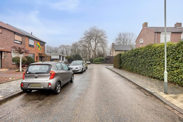 Foto 28 van Dross Maesstraat 22