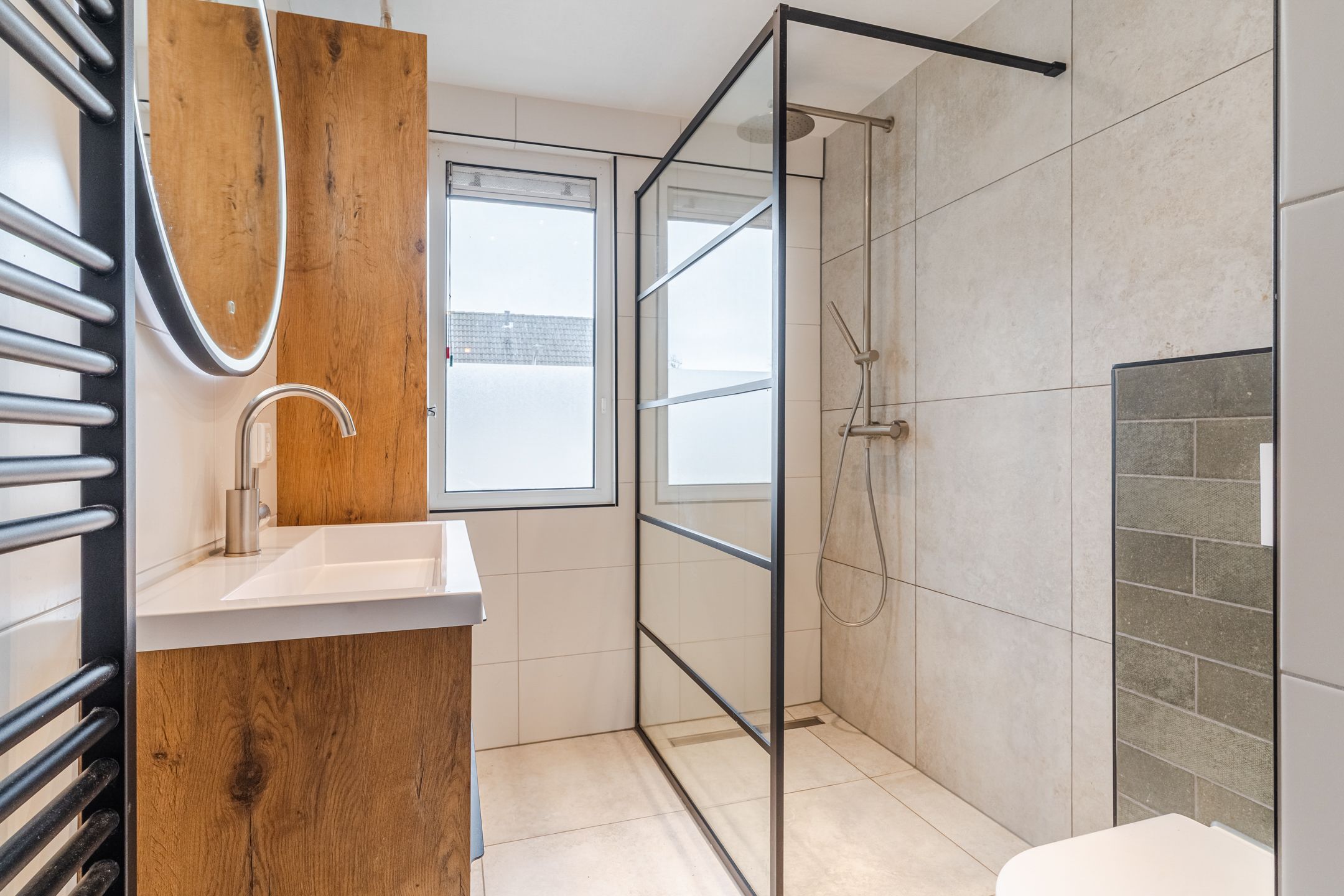 Foto 21 van Damwoudestraat 1