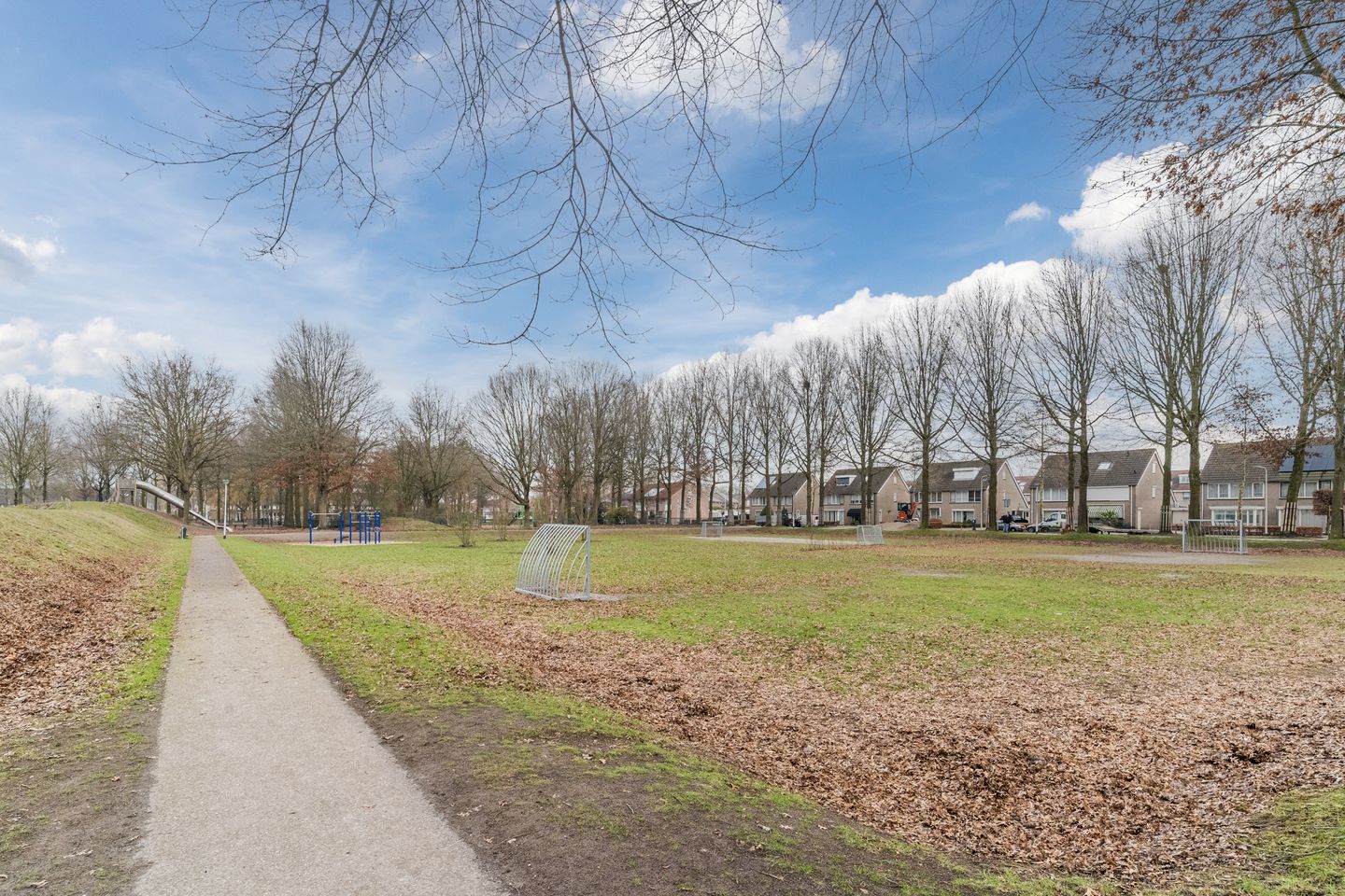 Foto 35 van Damwoudestraat 1