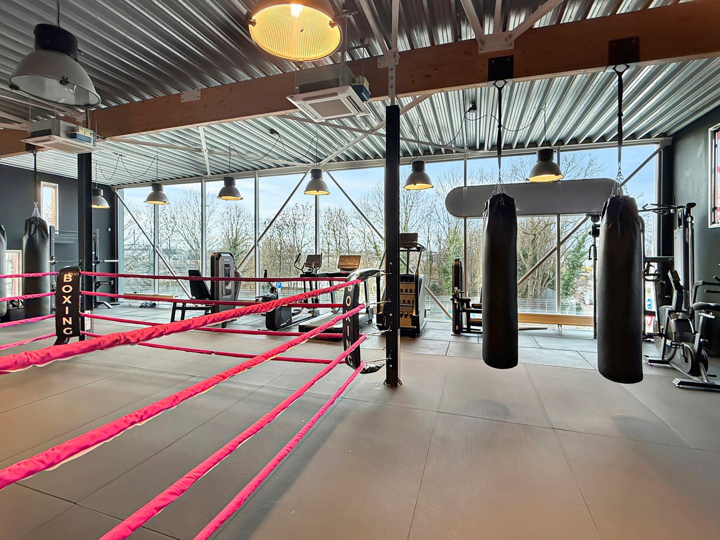 View photo 3 of Randweg 43