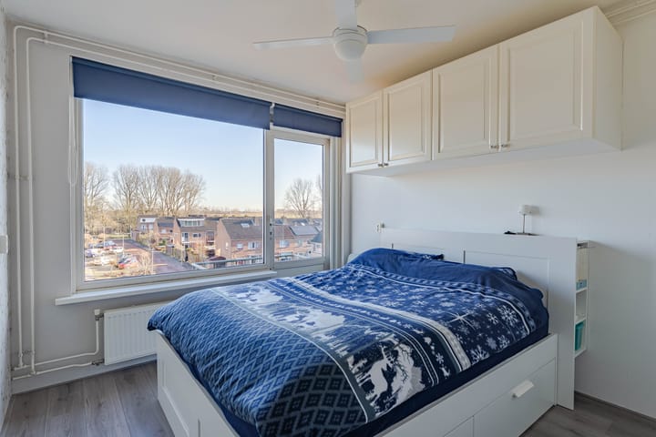 Photo 8 of J.H. van Straaten van Nesplantsoen 36