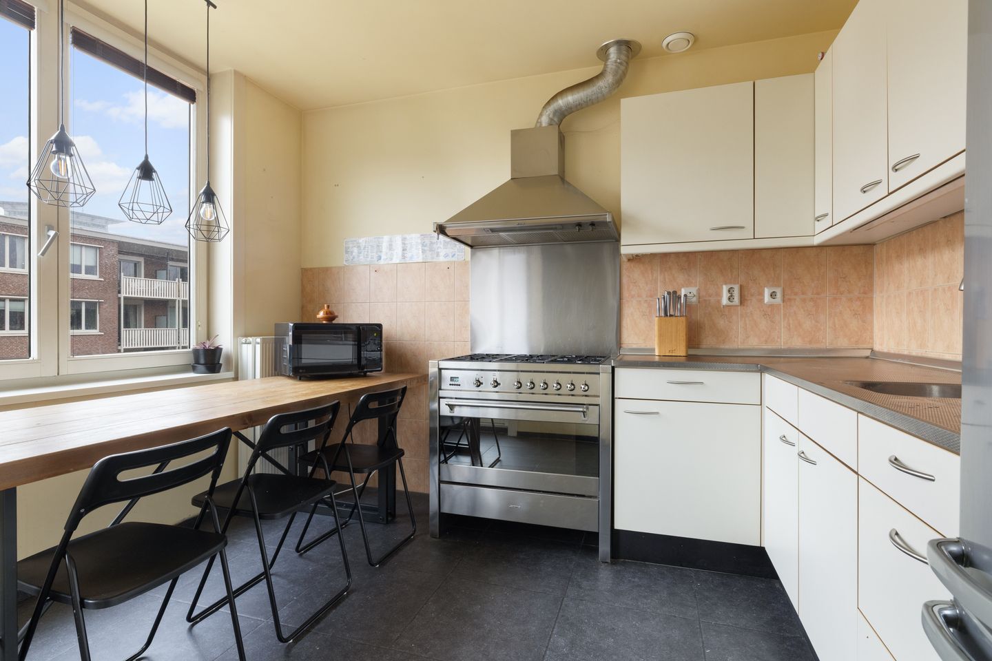 Photo 5 of Akbarstraat 22-C