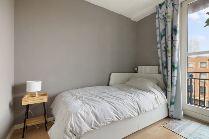 Foto 20 van Akbarstraat 22-C