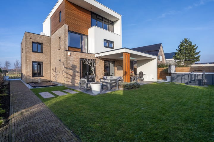 Foto 68 van Meerweg 28