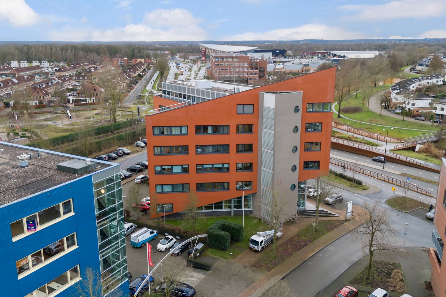 View photo 4 of Linie 506