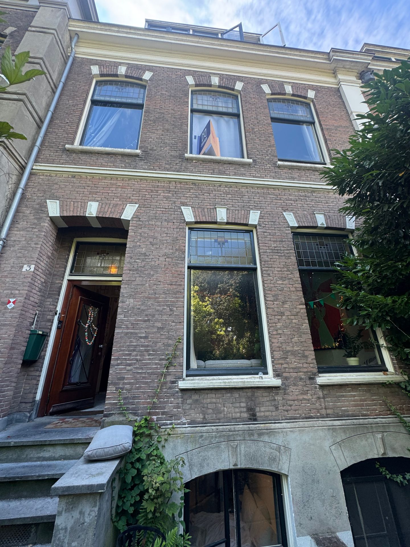 View photo 2 of Plantage 3