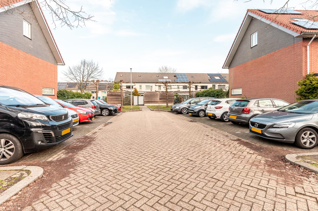 Photo 61 of Willem Bontekoestraat 37