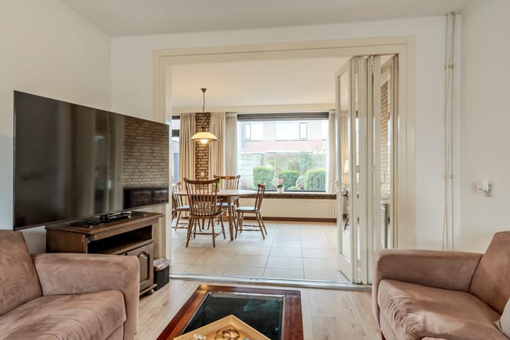 Photo 6 of Sint Lambertusstraat 13