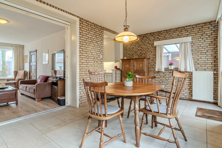 Photo 9 of Sint Lambertusstraat 13