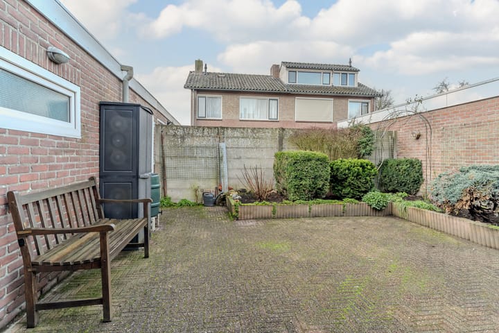 Photo 24 of Sint Lambertusstraat 13