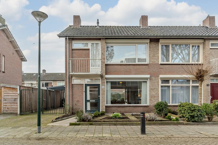 Photo 29 of Sint Lambertusstraat 13