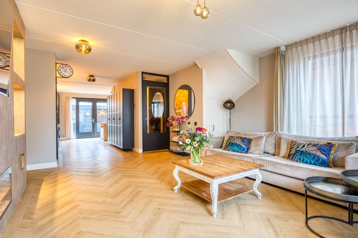 Photo 13 of Optimist 10