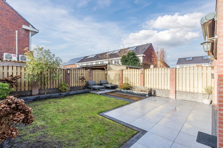 Photo 29 of Elstpad 22