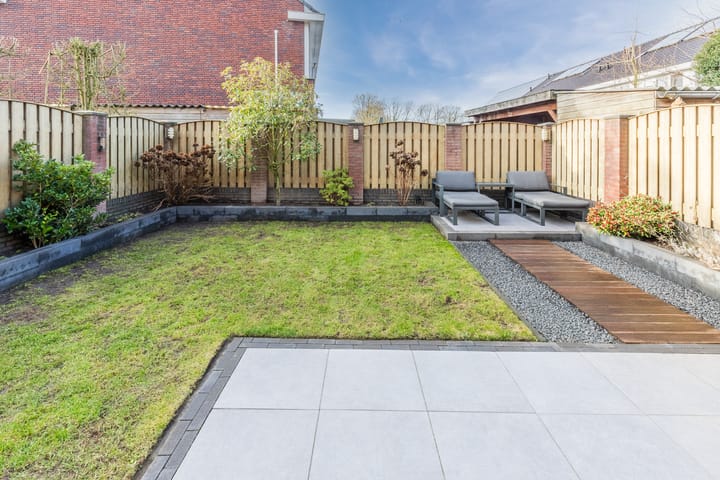 Photo 32 of Elstpad 22