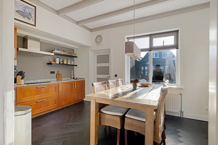 Photo 12 of Parallelstraat 16