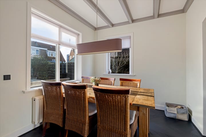 Photo 14 of Parallelstraat 16