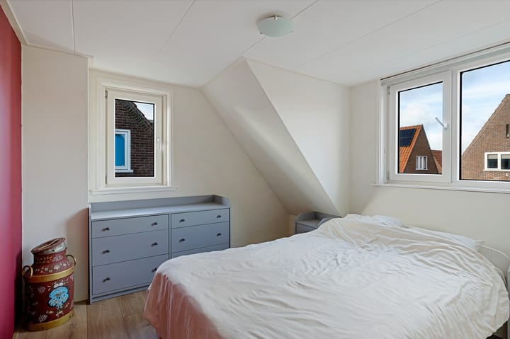 Photo 19 of Parallelstraat 16