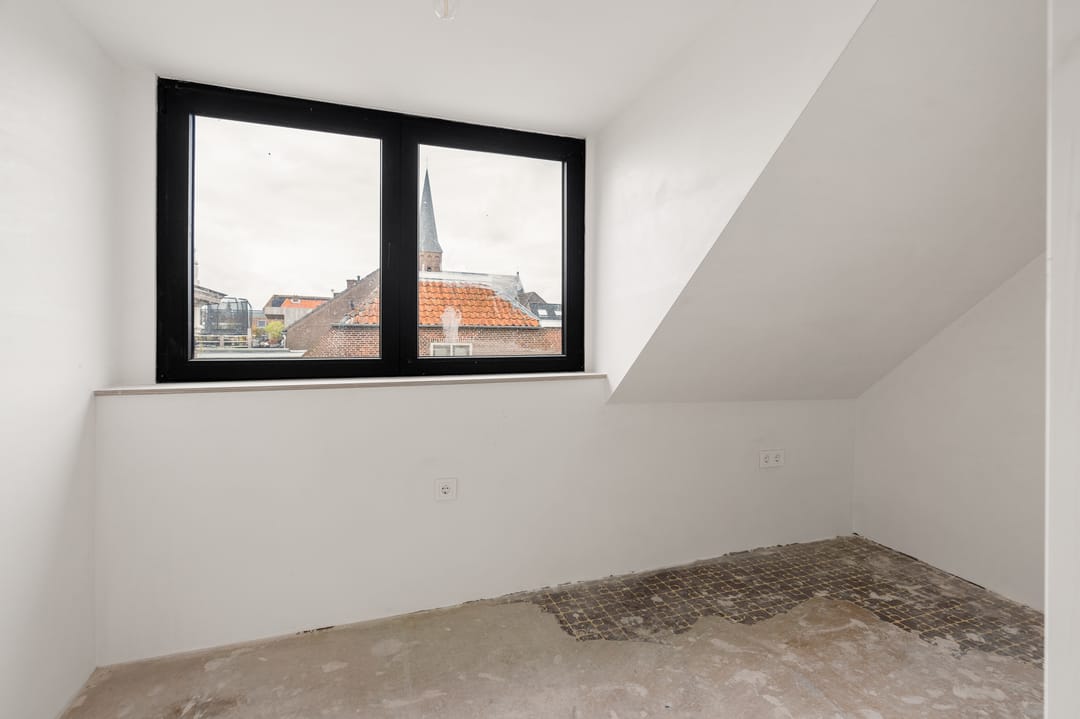 Photo 26 of Voorstraat 44