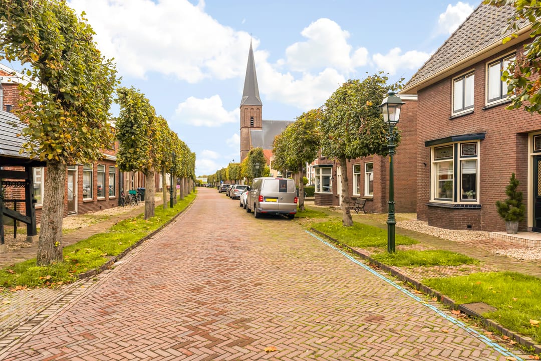 Photo 32 of Voorstraat 44