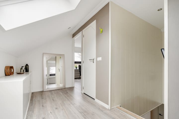 Photo 28 of Albert van der Meerstraat 50