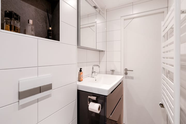 Photo 32 of Albert van der Meerstraat 50