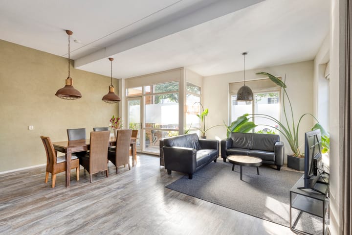 Photo 5 of Burgemeester Knappertlaan 16-A