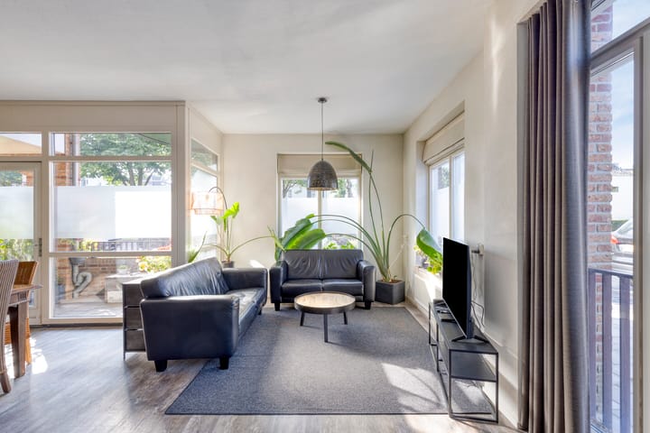 Photo 18 of Burgemeester Knappertlaan 16-A