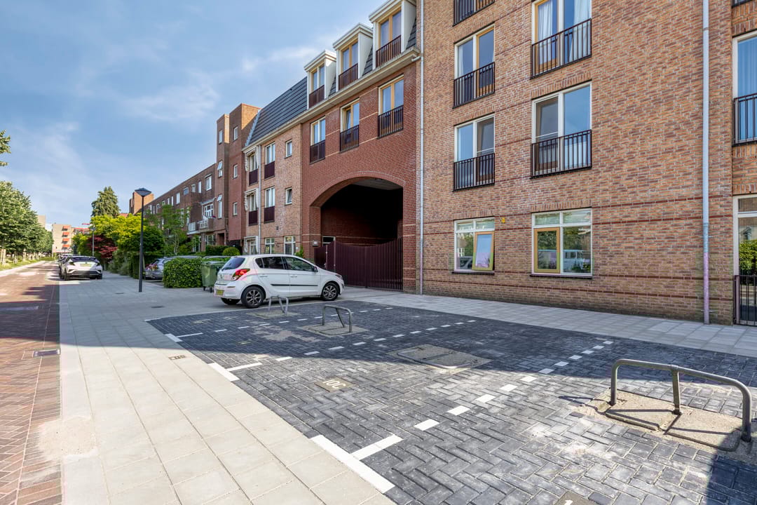 Foto 23 van Burgemeester Knappertlaan 16-A