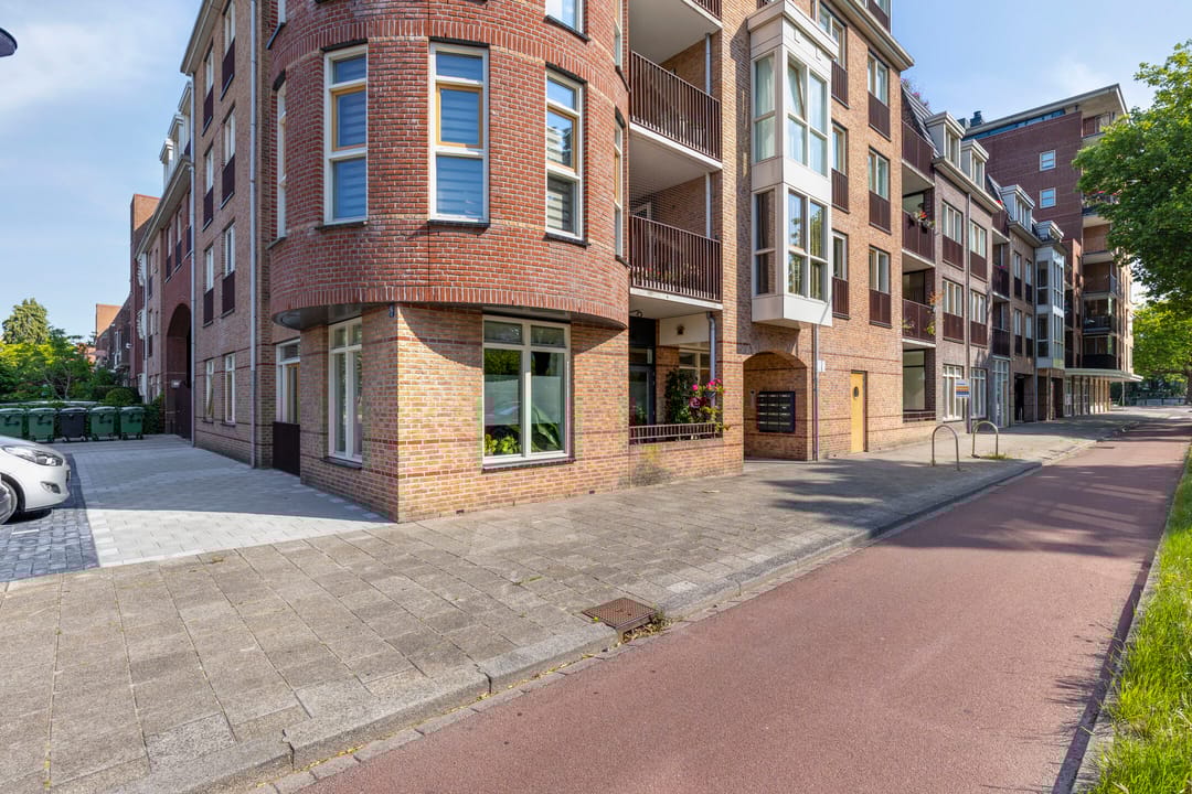 Foto 28 van Burgemeester Knappertlaan 16-A